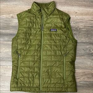 Patagonia Men’s Nanopuff Vest Size M